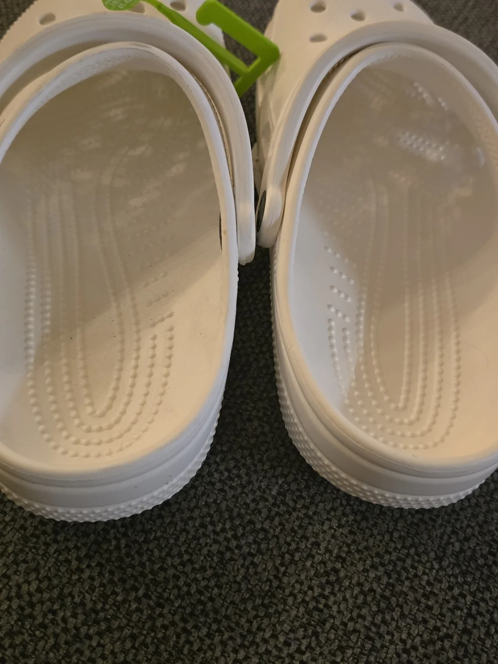 CROCS White Classic Unisex Clog